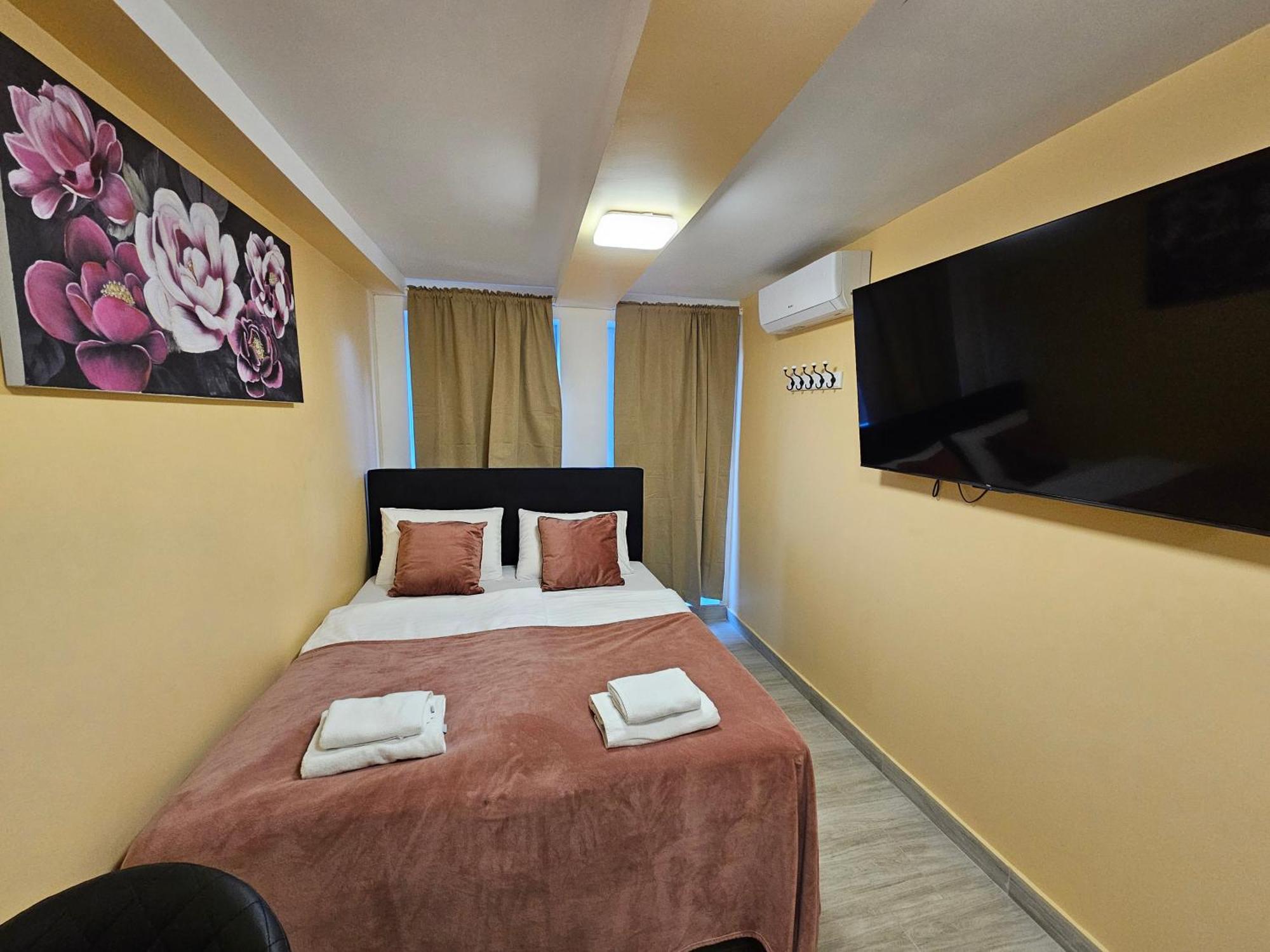 Royal Apartments & Rooms Загреб Экстерьер фото